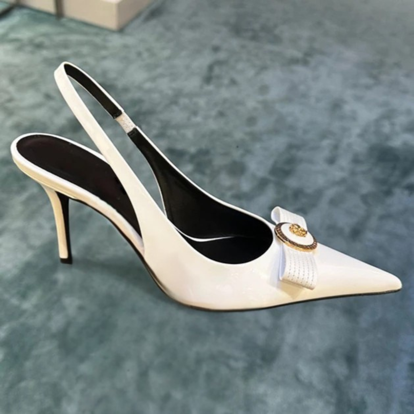 Amalia – Slingbacks à nœud bijou