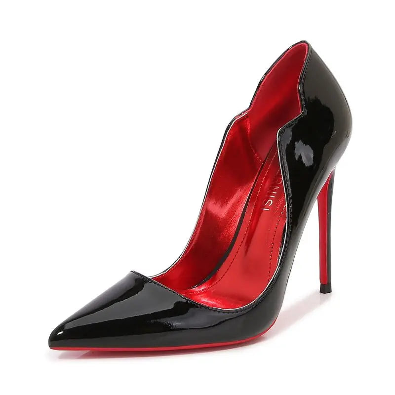 Scarlett – Escarpins vernis à talon aiguille