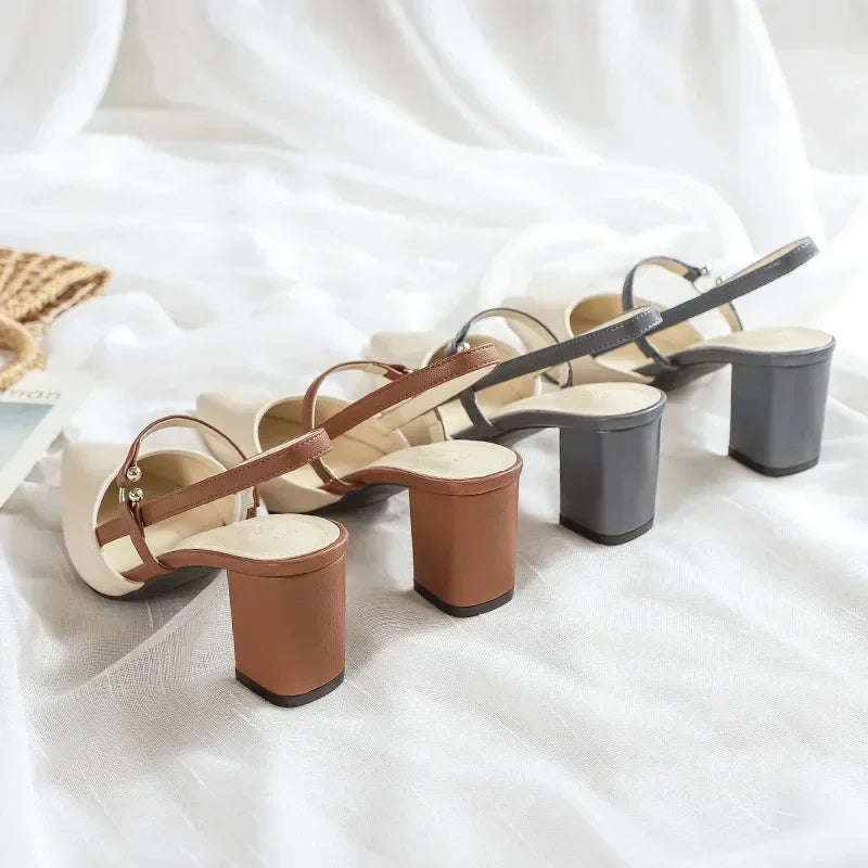 Vittoria – Slingbacks minimalistes à talon carré