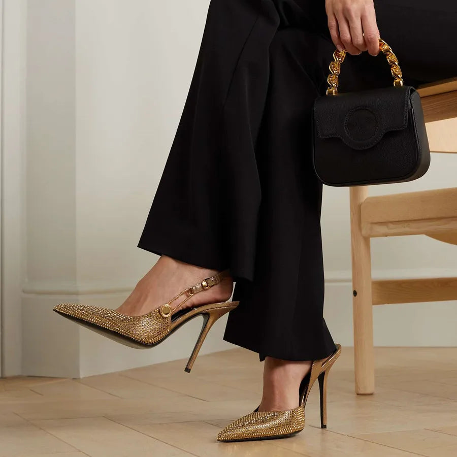 Astoria – Escarpins slingback à strass et détail doré