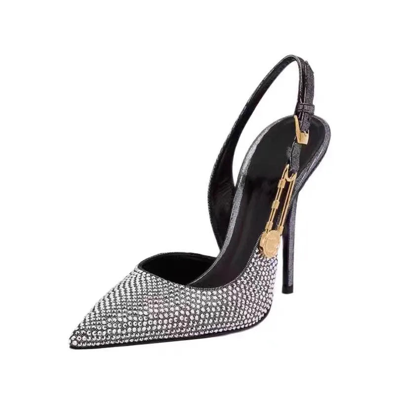 Astoria – Escarpins slingback à strass et détail doré