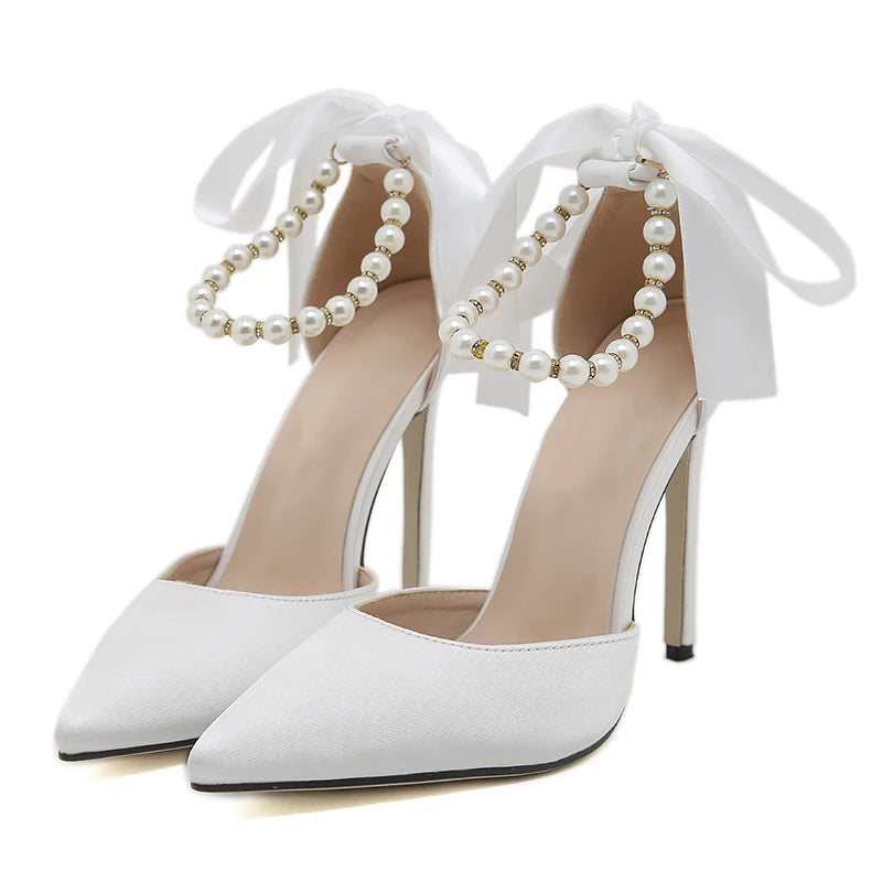 Perla – Escarpins à bride perles et ruban satiné