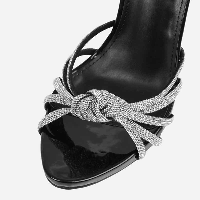 Auréa – Sandales bijoux à lacets