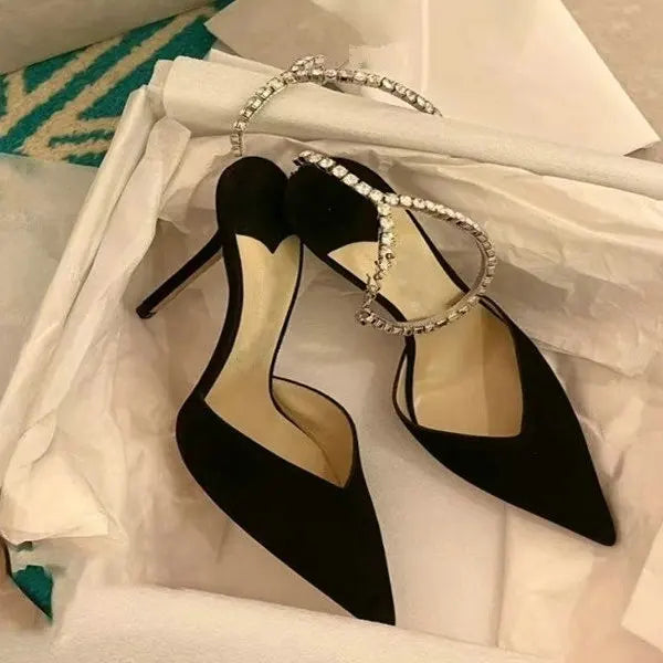 Seraphina – Escarpins Bijou Satin & Cristaux