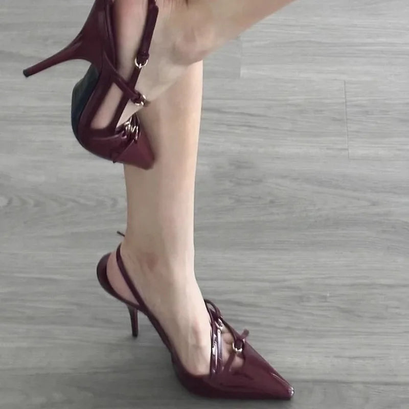 Elysia – Escarpins Jeux de Brides