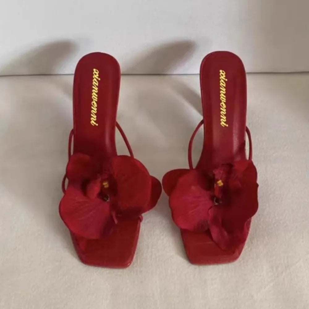 Orchidée – Mules florales à talon fin