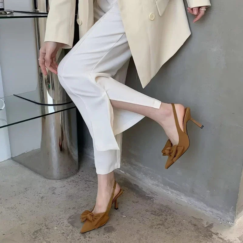 Liora – Slingbacks à nœud papillon raffiné